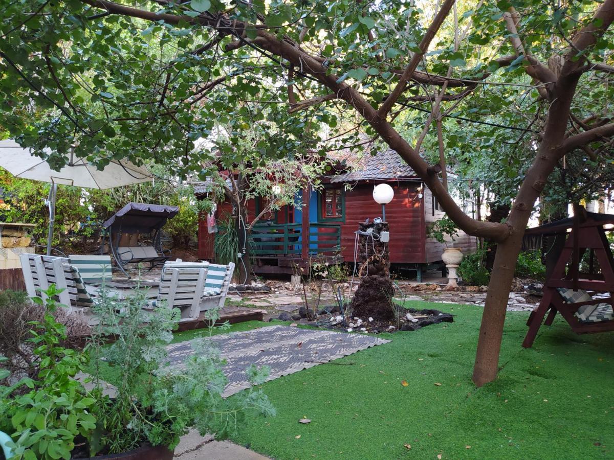 Family Cabin Menaẖemya Eksteriør bilde