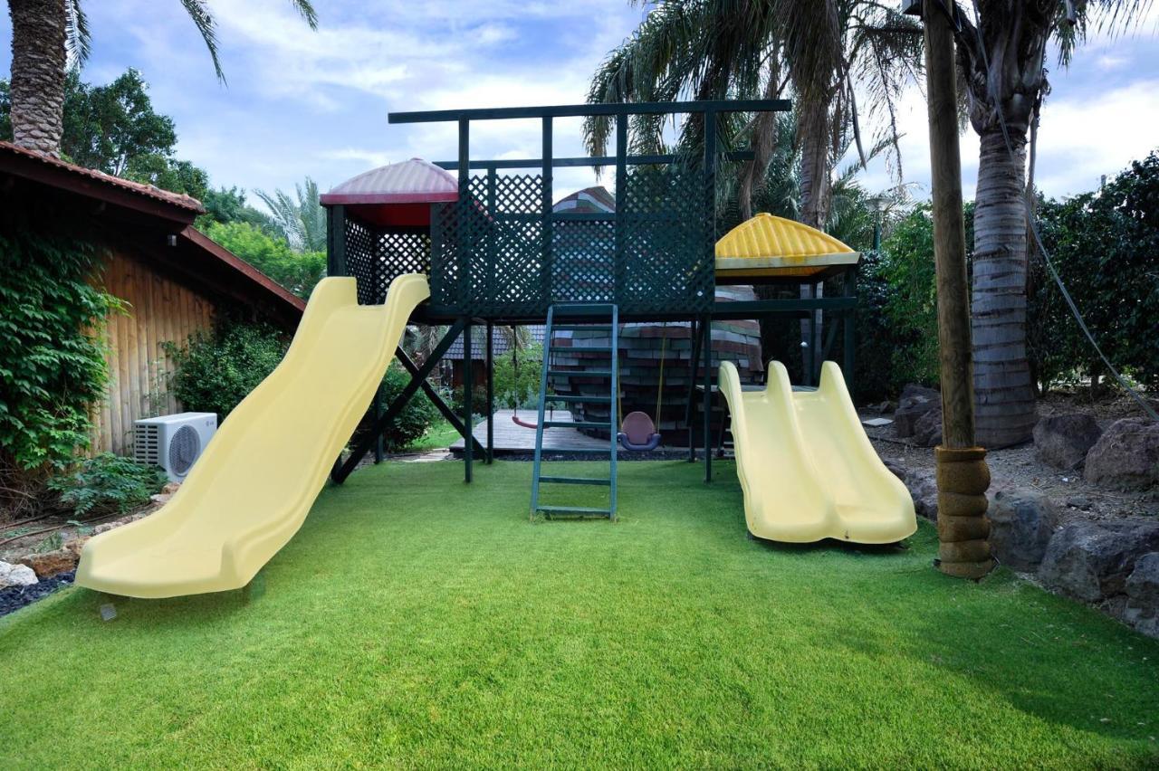 Family Cabin Menaẖemya Eksteriør bilde