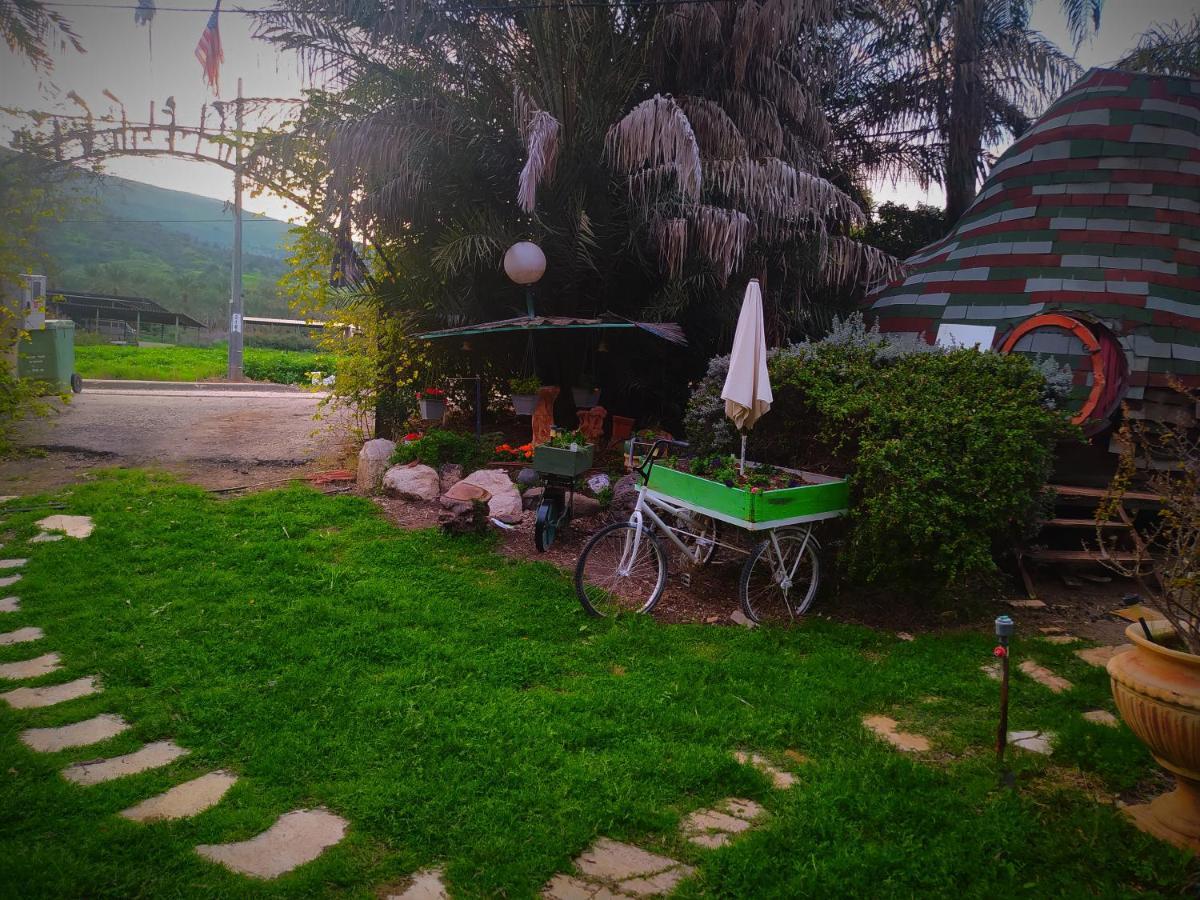 Family Cabin Menaẖemya Eksteriør bilde