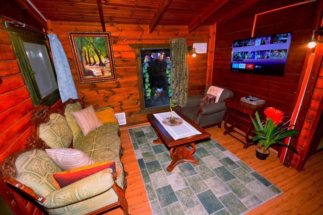 Family Cabin Menaẖemya Eksteriør bilde