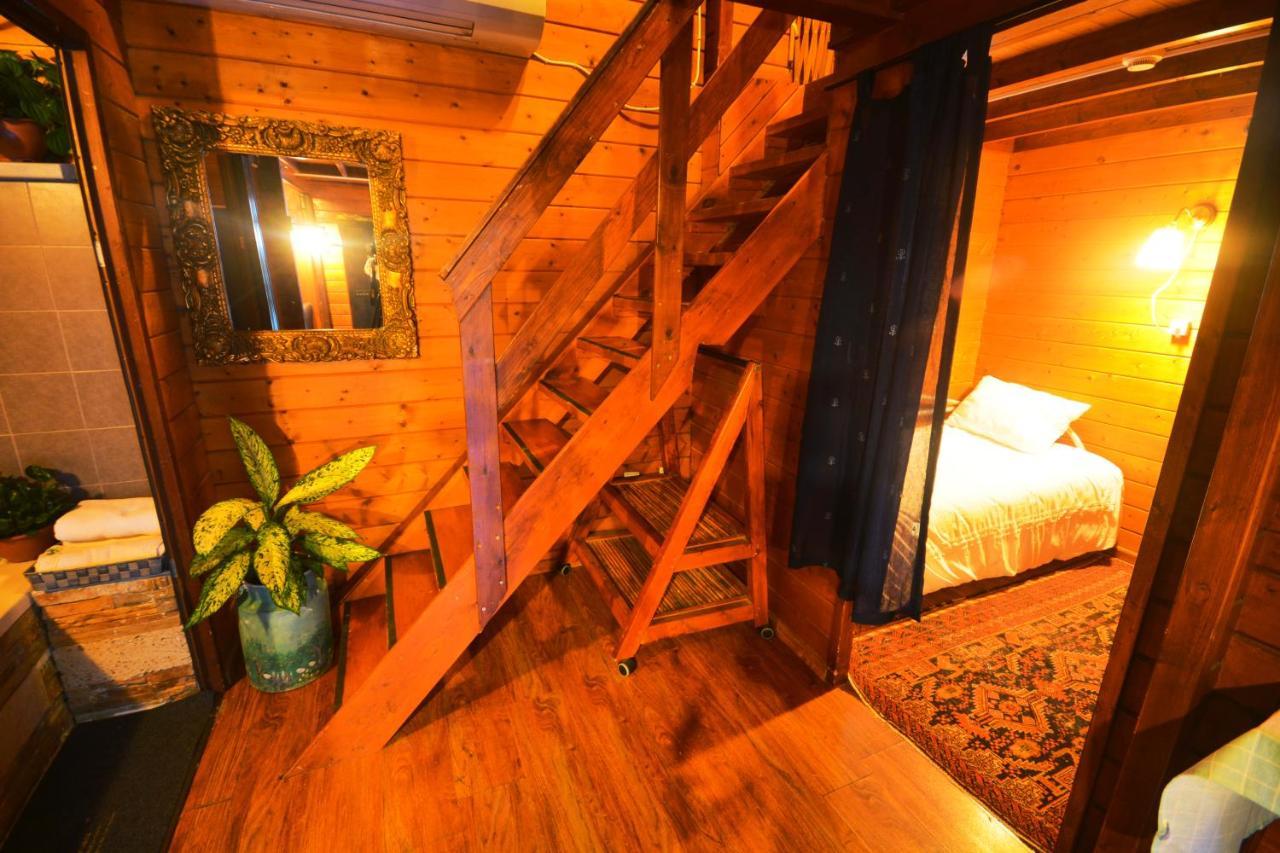 Family Cabin Menaẖemya Eksteriør bilde