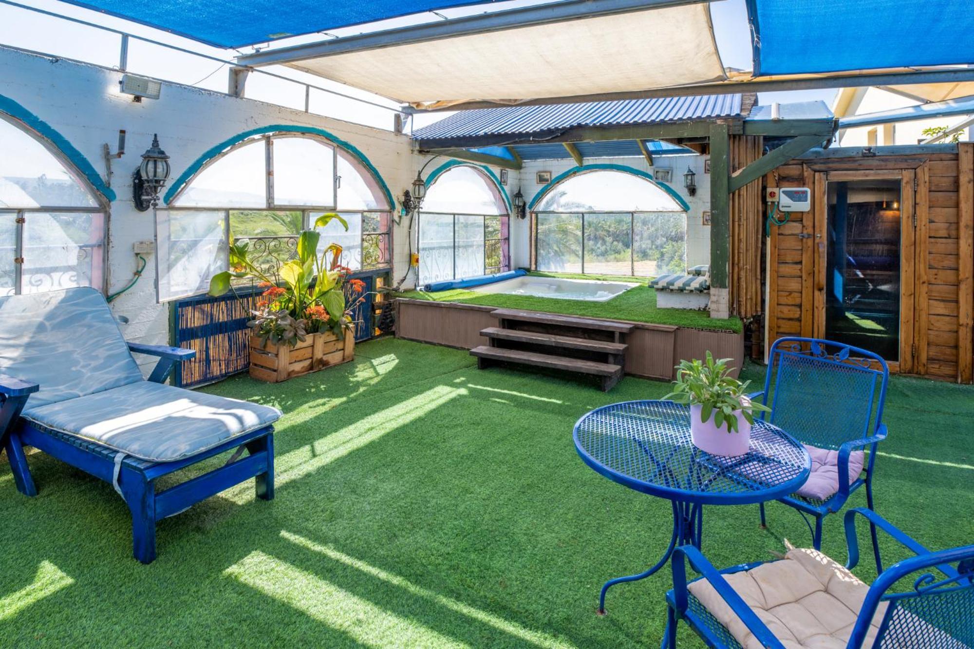 Family Cabin Menaẖemya Eksteriør bilde